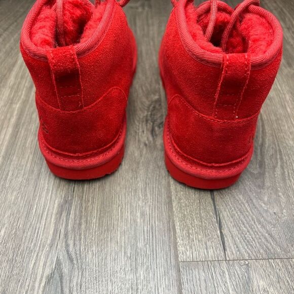 UGG Kid's Neumel II Boot Big kid size 4 - Picture 6 of 8